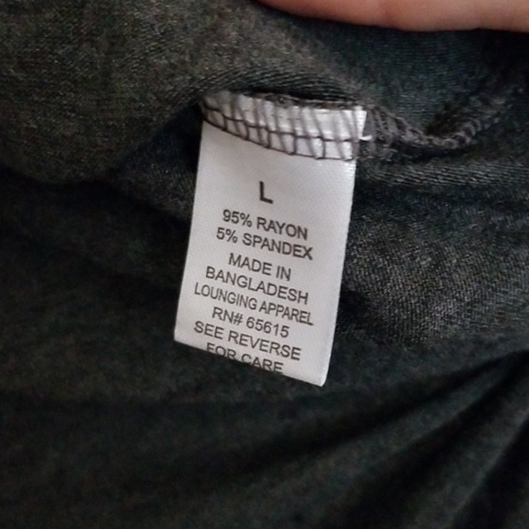 BNWT DK Heather Grey Tshirt - Picture 5 of 6